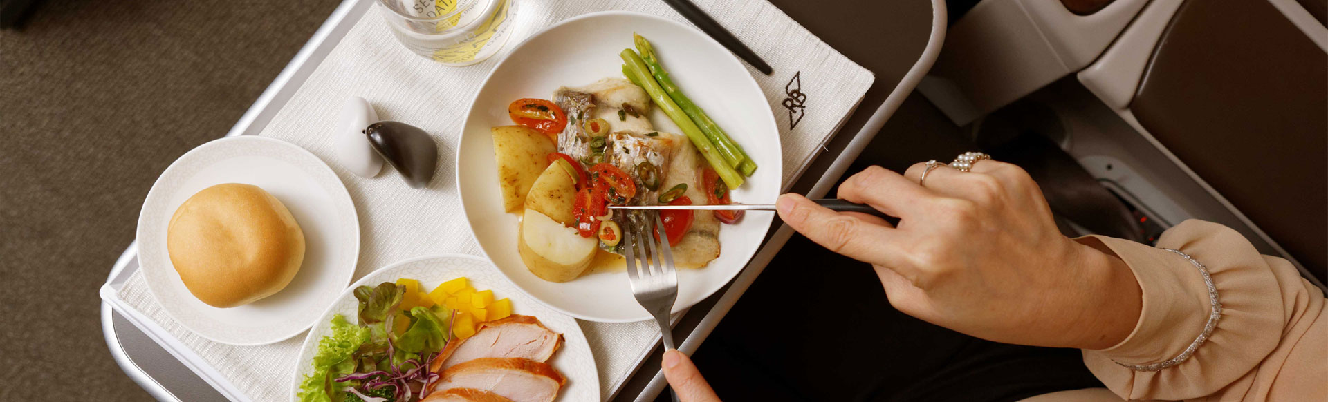 Business Class Dining United Kingdom Royal Brunei Airlines